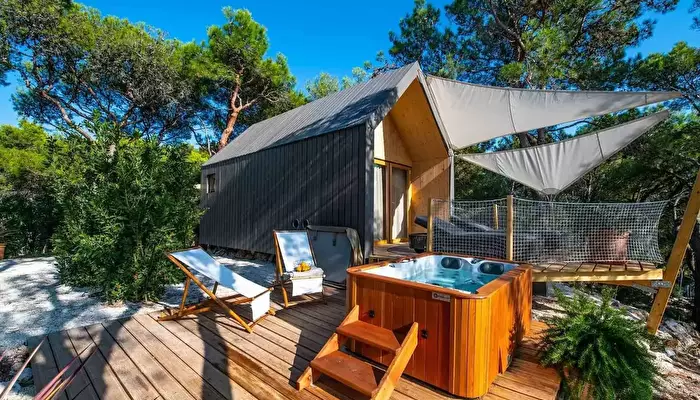 Camping Arena One 99 Glamping.