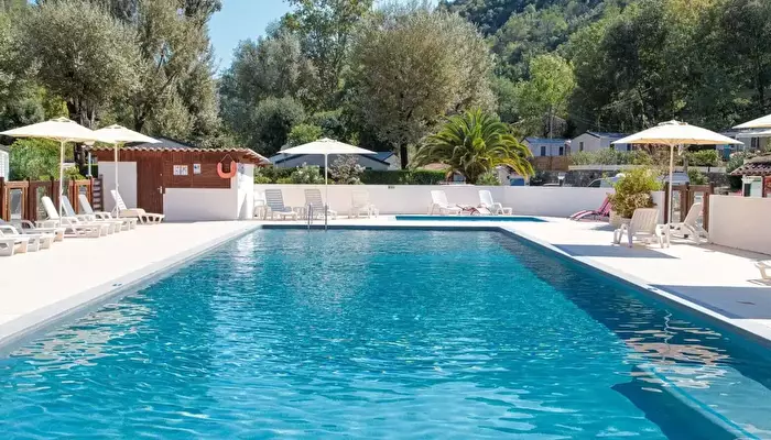 Camping Au Vallon Rouge.