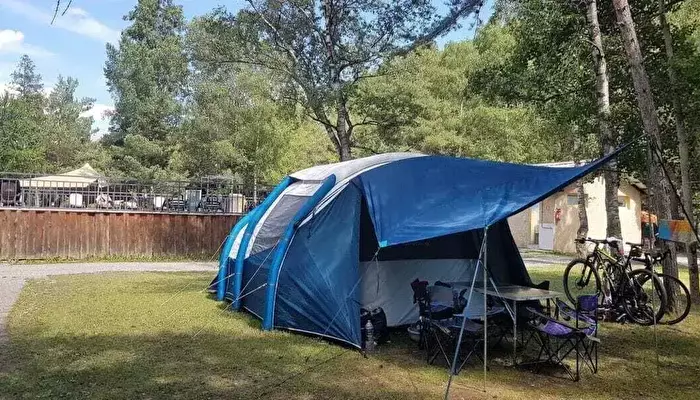 Camping-Caravaneige L'Iscle de Prelles.