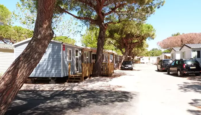 Camping la Bergerie Plage - Tikayan.