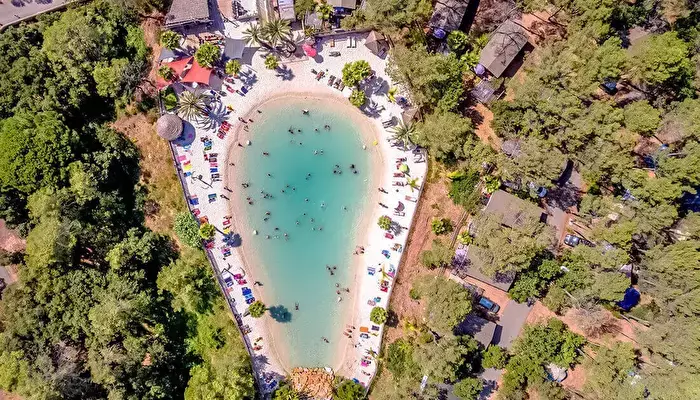 Camping La Pierre Verte.