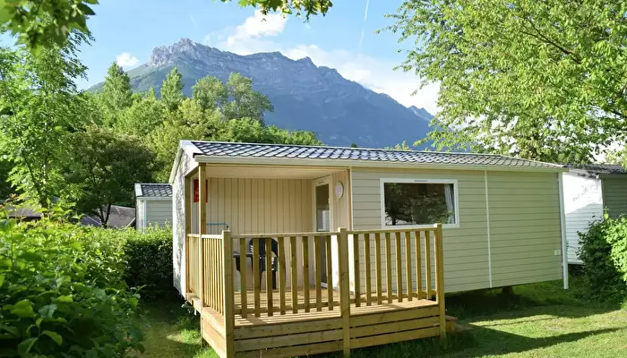 Camping Lac de Carouge.