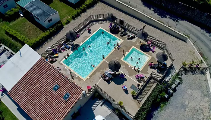 Camping Le Coin Charmant En Ardèche.