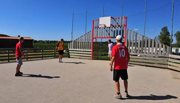 Camping Le Domaine De Beaulieu - Chadotel.