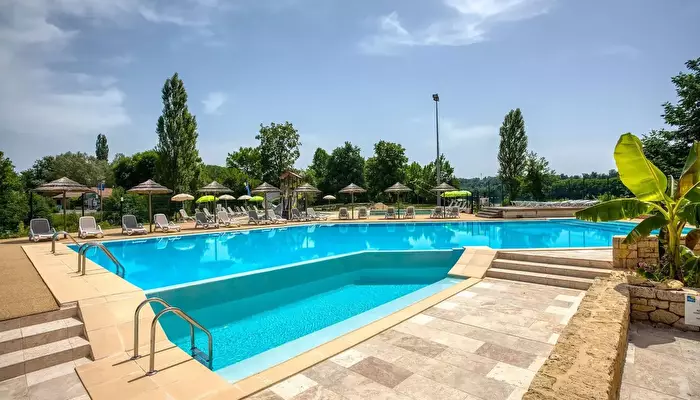 Camping Les Berges de la Dordogne - Flower.