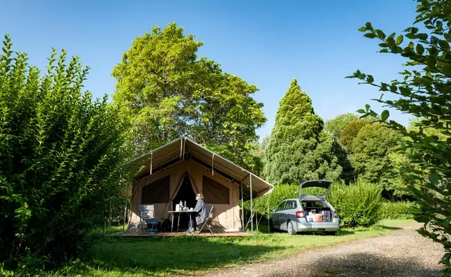 Camping Les Berges de L'Yonne - Onlycamp.