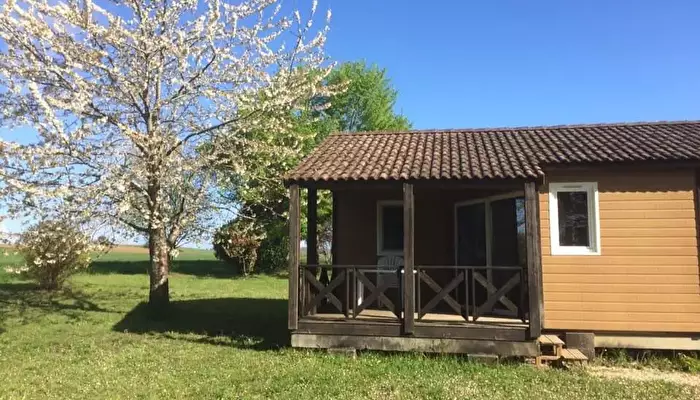 Camping Les Chalets de Dordogne.