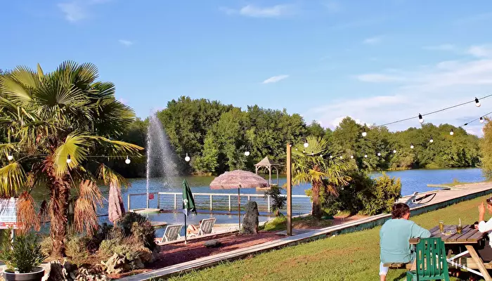 Camping Les Lacs d'Armagnac.