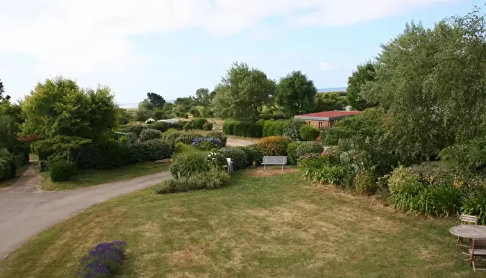 Camping Les Vergers De Squividan.