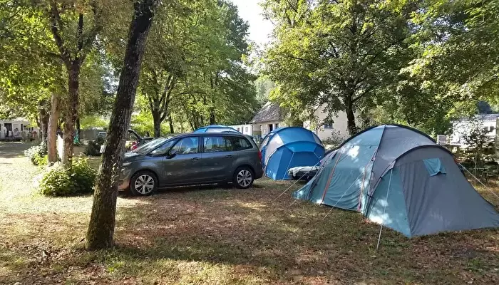 Camping Lot Les Rives Du Céou.