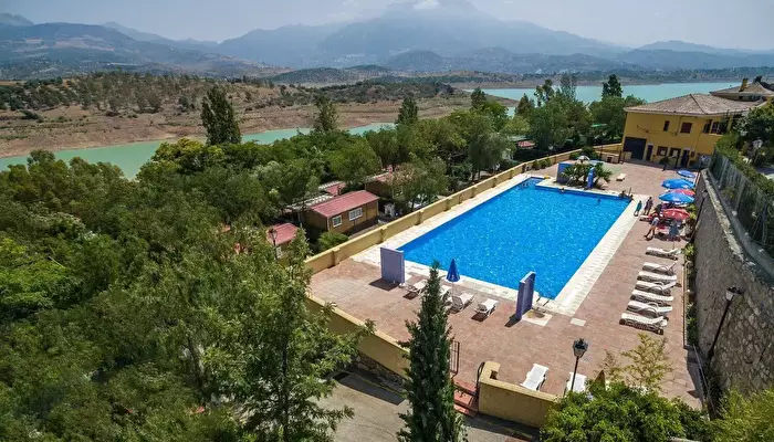 Camping Presa La Viñuela.