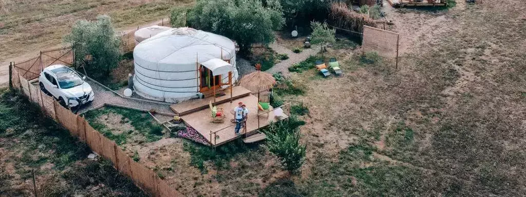 Tent 2 Cuori e 1 Yurta Glamping