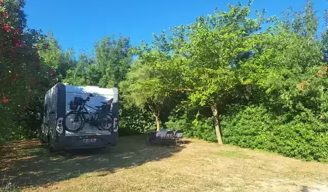 Campervan pitch Aire de camping-car de Cazilhac