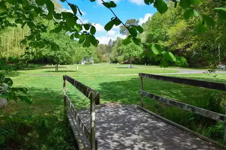 Plads AirePark Questembert Étang de Célac