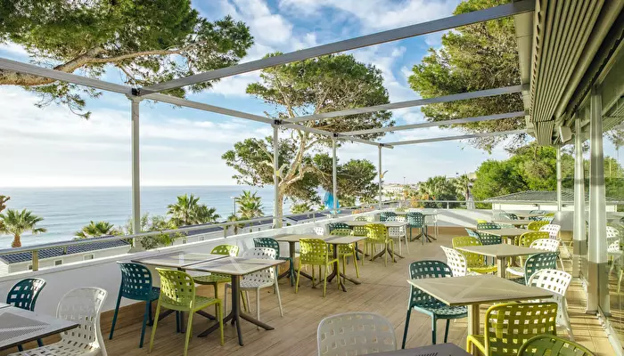 Alannia Costa Dorada.