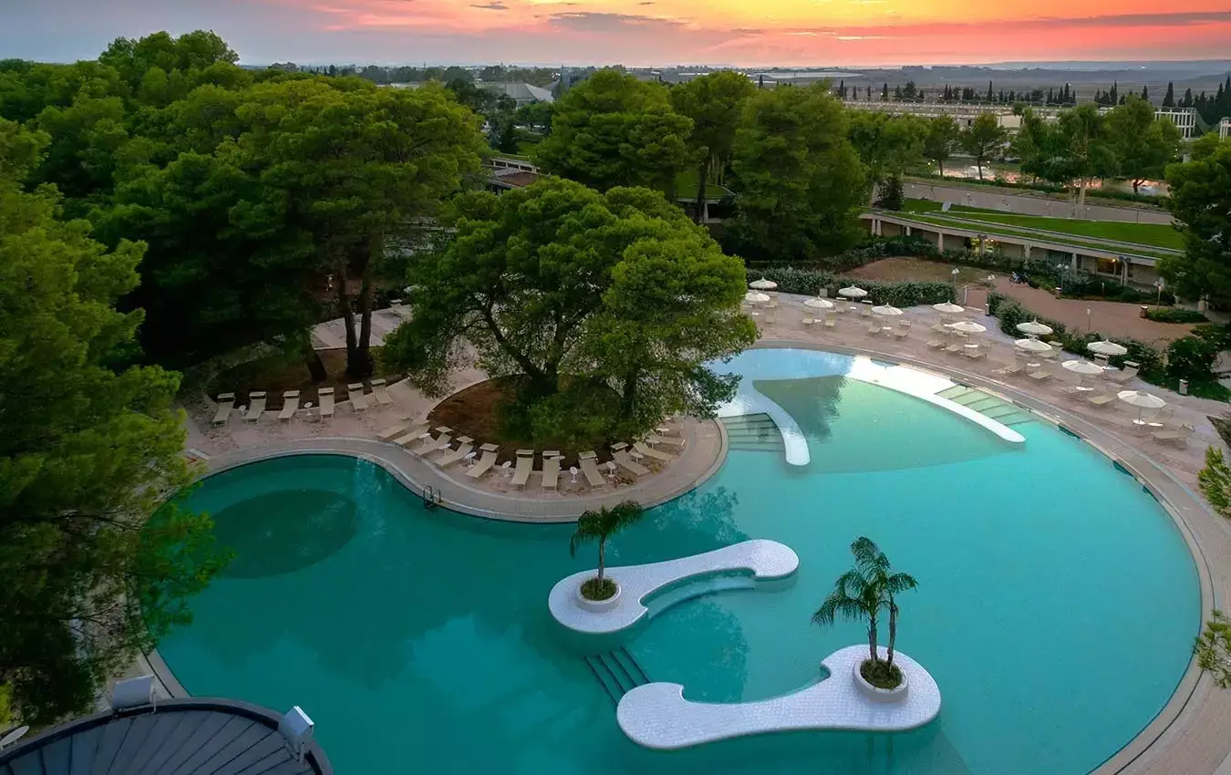 Swimming pool Alborèa Ecolodge Resort