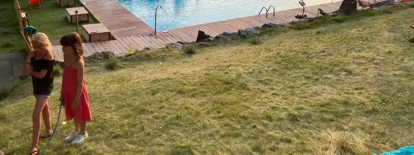 Schwimmbad Alp Safari Glamping & Camping