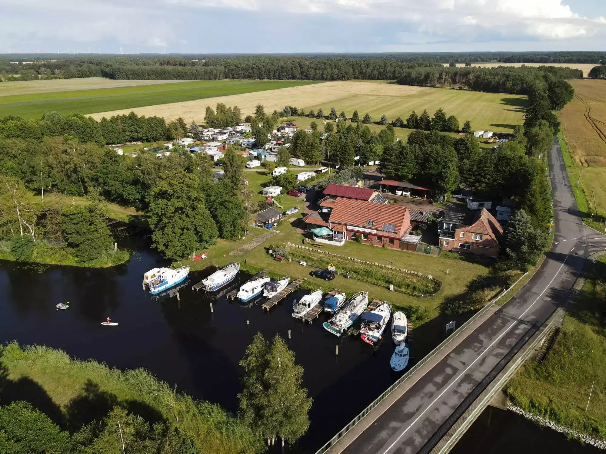 Bootsanleger & Camping Neu Ghren in Stuck, Deutschland (2026) | Buchen Sie  Ihren Campingplatz auf JetCamp.com