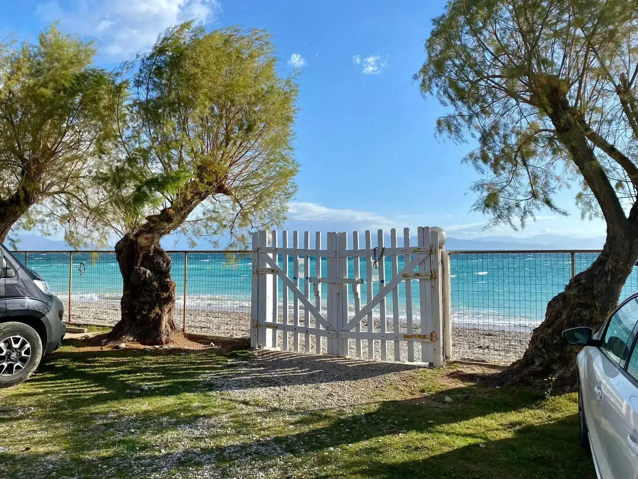 Camping Akrata Beach in Akrata, Griechenland (2026) | JetCamp.com
