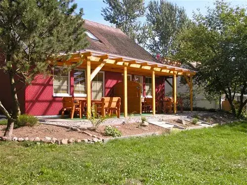 Chalet-Bungalow Camping Alt Reddevitz