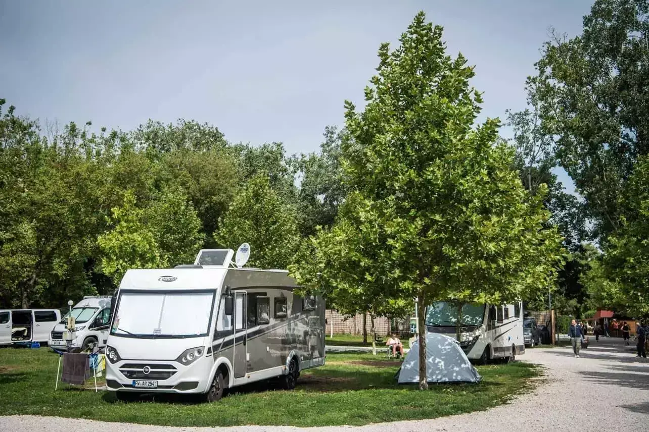 Campervan pitch Camping Arena Budapest