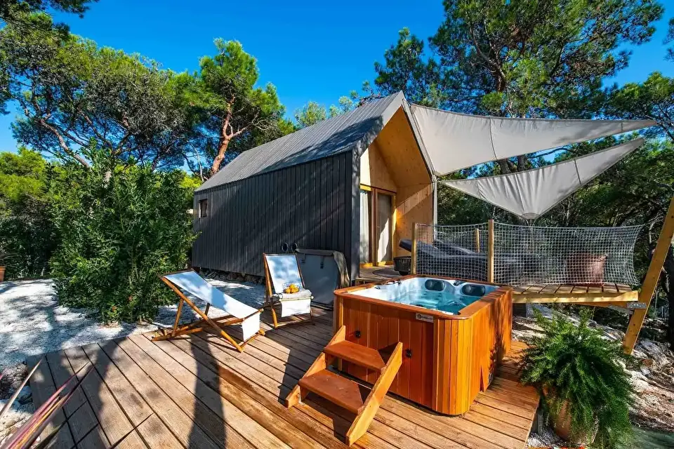 Camping Arena One 99 Glamping