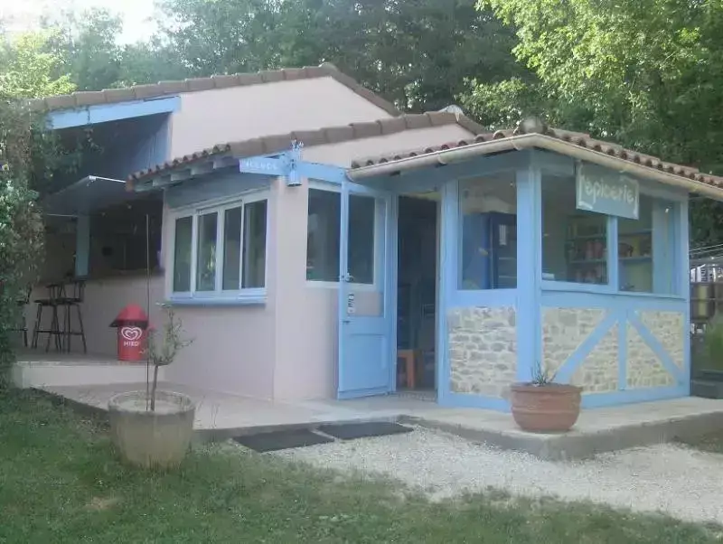 Generale Camping Au Bois Dormant