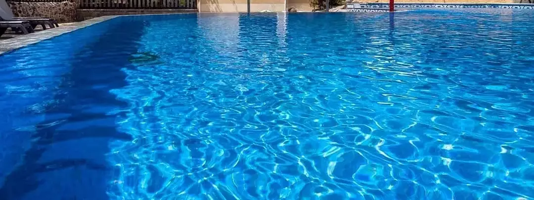 Piscina Camping Au Soleil d'Oc
