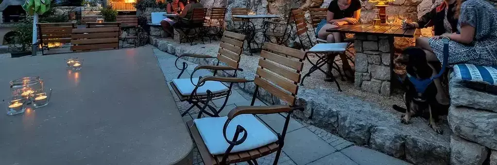 Cafe-Bar-Restaurant Camping Autocamp Krvavica