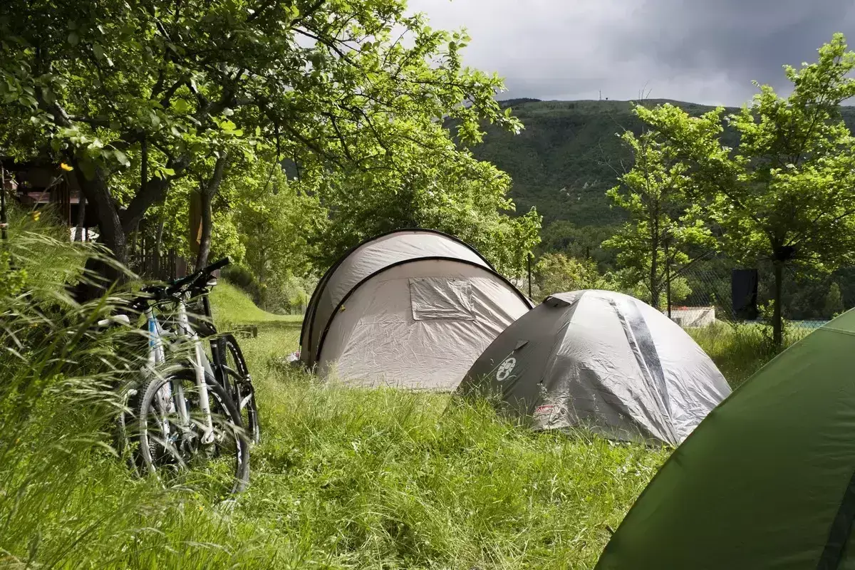 Pitch Camping B-Side Camp