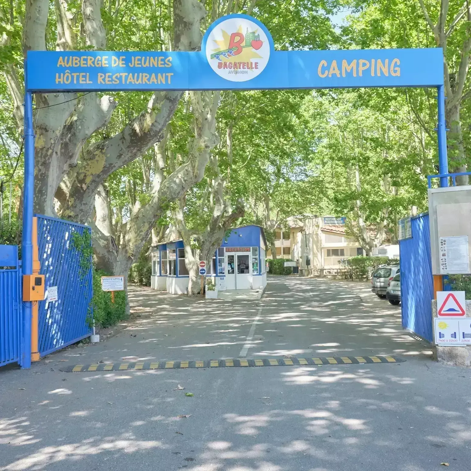 Entrance Camping Bagatelle