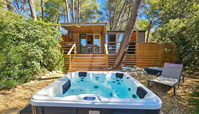 Camping Beau Veze.