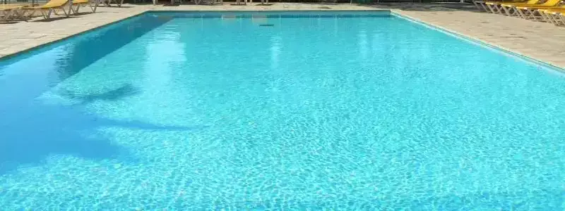 Schwimmbad Camping Bellevue En Camargue