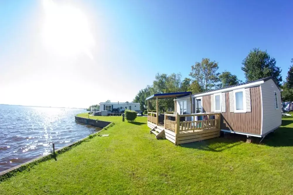 Mobile home - Stacaravan Camping Bergumermeer