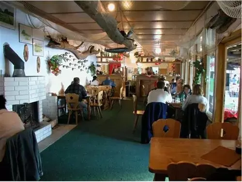 Kavárna restaurace bar Camping Bezdrev
