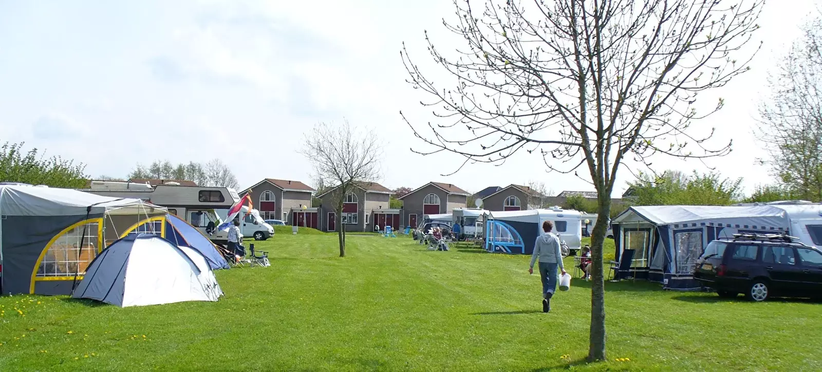 Tent Camping Bloemketerp