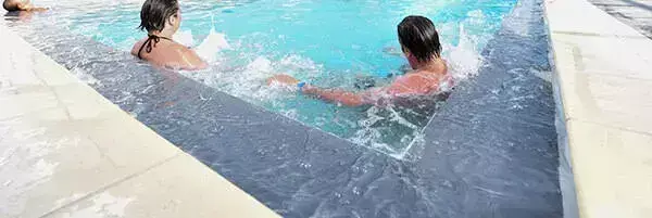 Binnenzwembad Camping Cabestan
