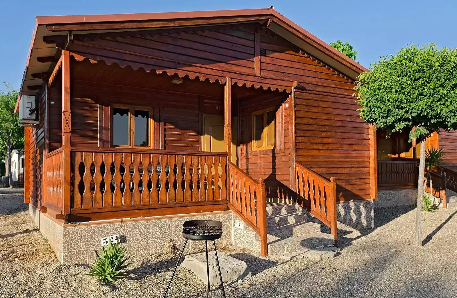 Chalet-Bungalow Camping Carlos III