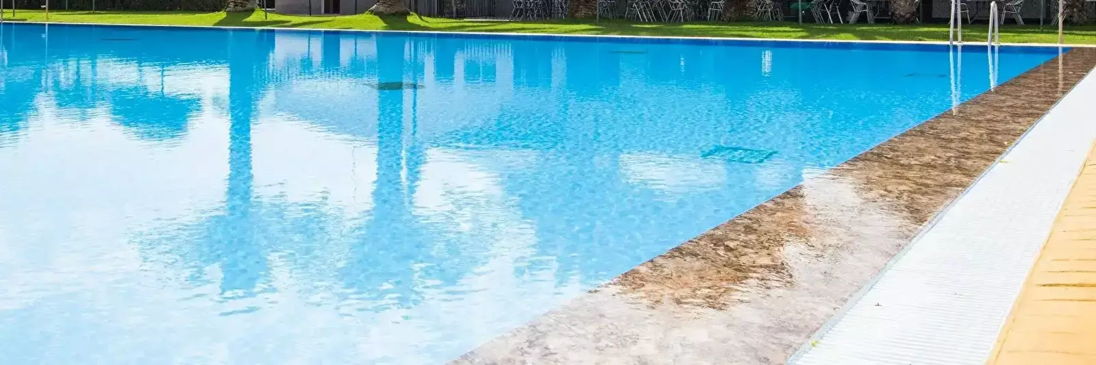 Plavecký bazén Camping Carlos III