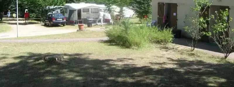 Chata - Rekreační dům Camping Champ De La Chapelle