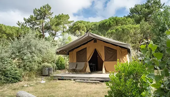 Camping Chardons Bleus - Huttopia.