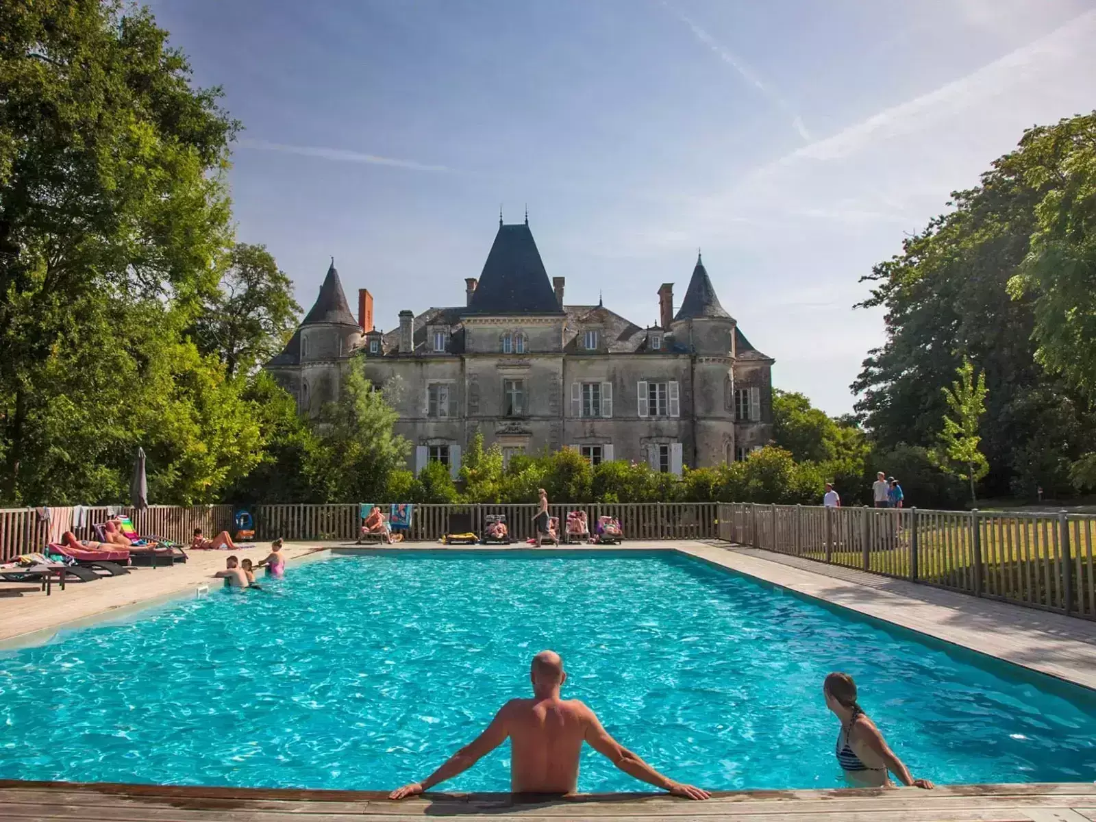 Piscina Camping Château la Forêt - Marvilla Parks
