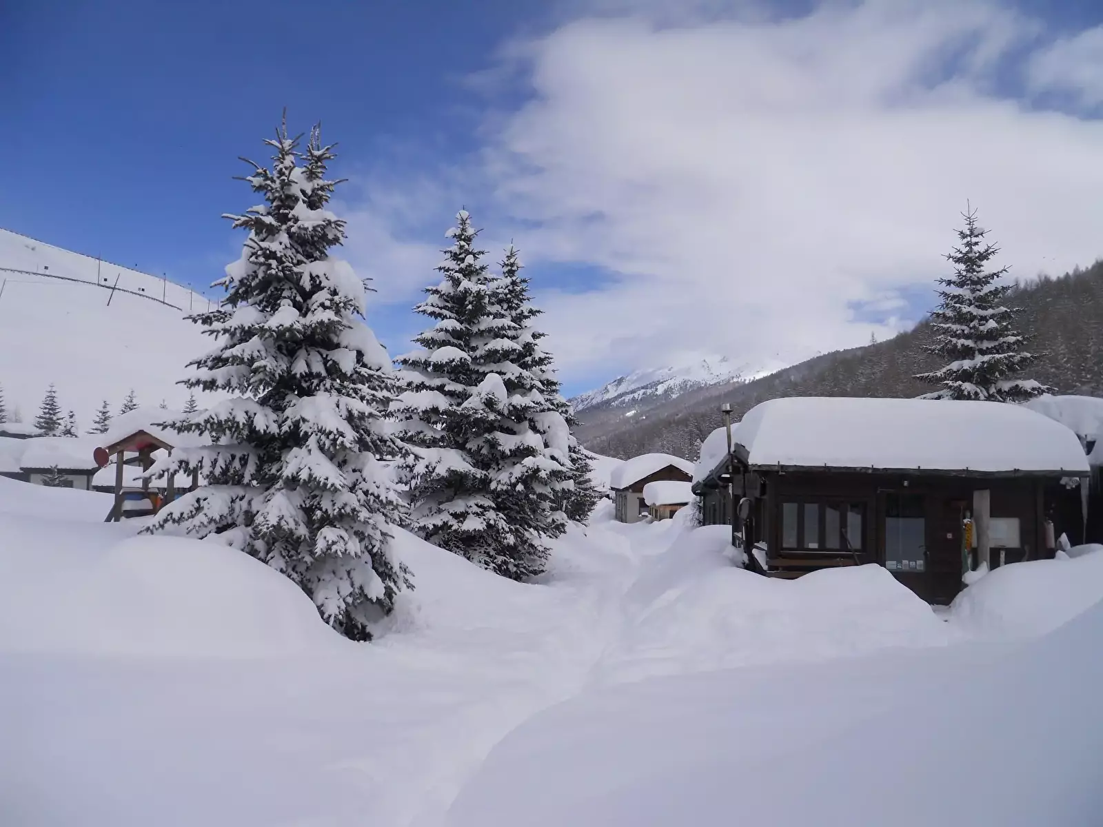 Winter images Camping Chisonetto