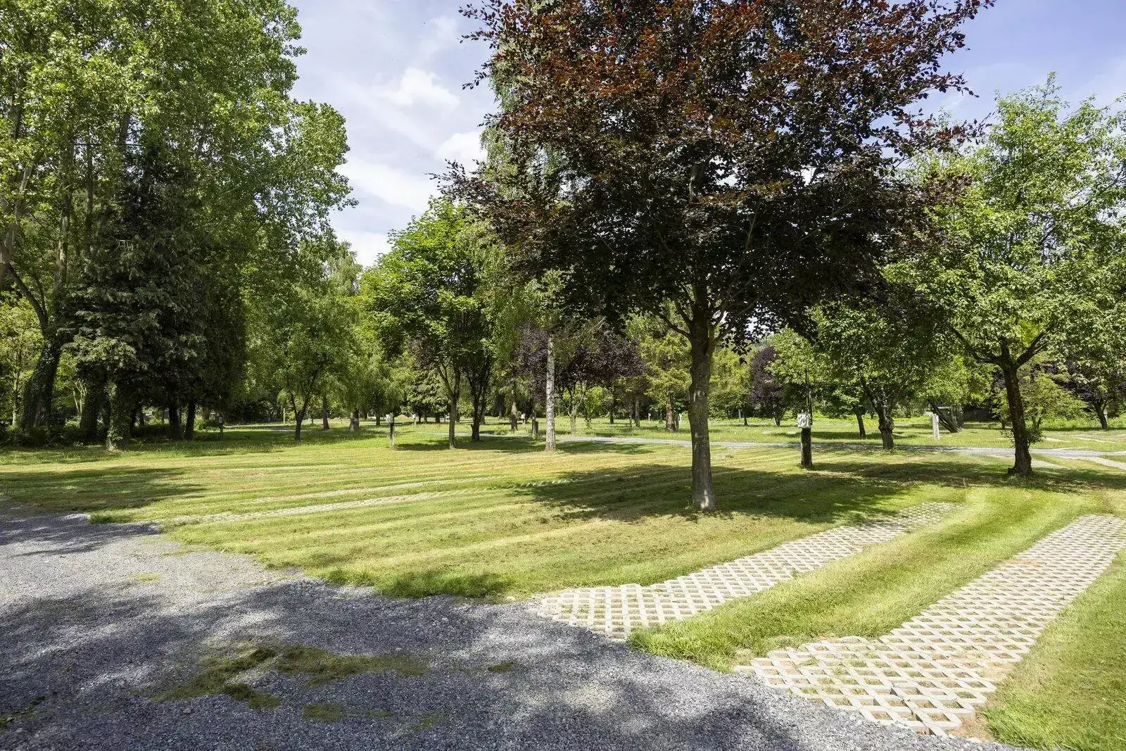 Emplacement camping-car Camping Comblain au Pont - ArdenParks