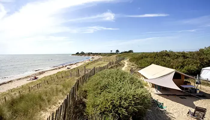 Camping Côte Sauvage - Huttopia.