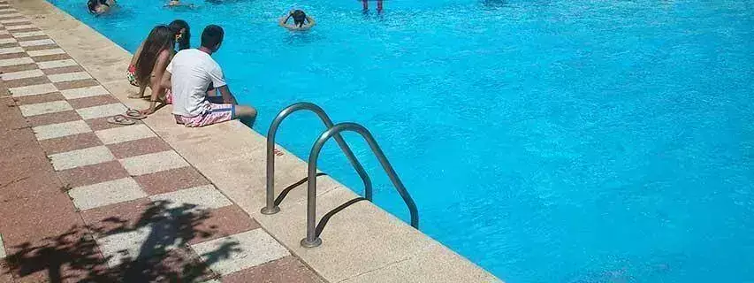 Zwembad Camping Cubillas