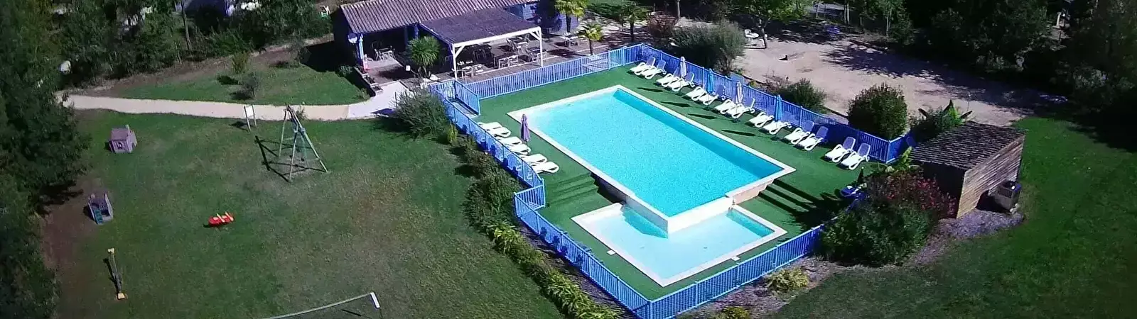 Zwembad Camping De Bergougne