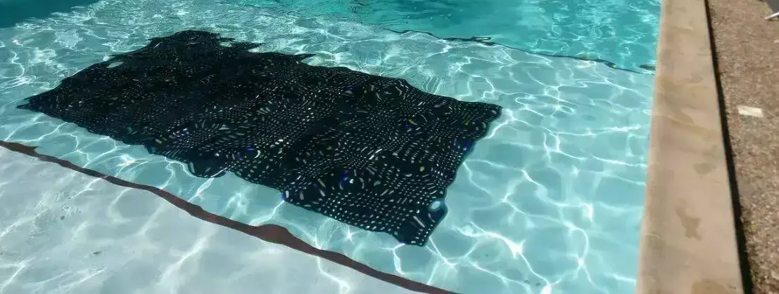 Schwimmbad Camping De La Météorite