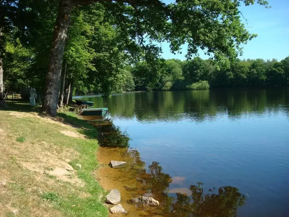 Generale Camping de L'etang Du Merle