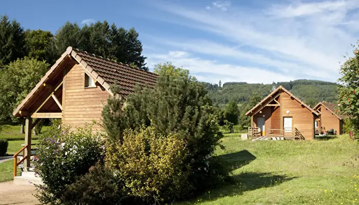 Camping de Matour - Onlycamp.